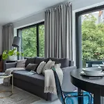 Modern View Of Planty Park 크라쿠프