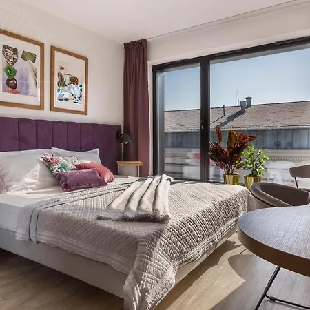 Modern View Of Planty Park Apartmán