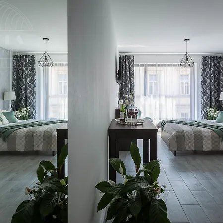 Modern View Of Planty Park Апартаменты Краков