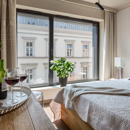 Modern View Of Planty Park Апартаменты Краков