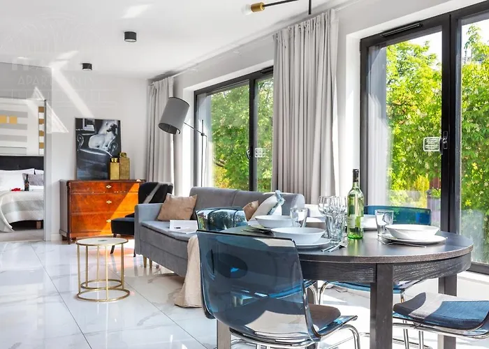 Modern View Of Planty Park * クラクフ