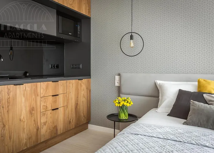 Modern View Of Planty Park アパート クラクフ