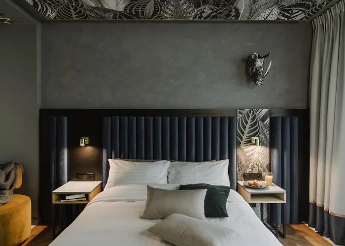 Modern View Of Planty Park アパート *