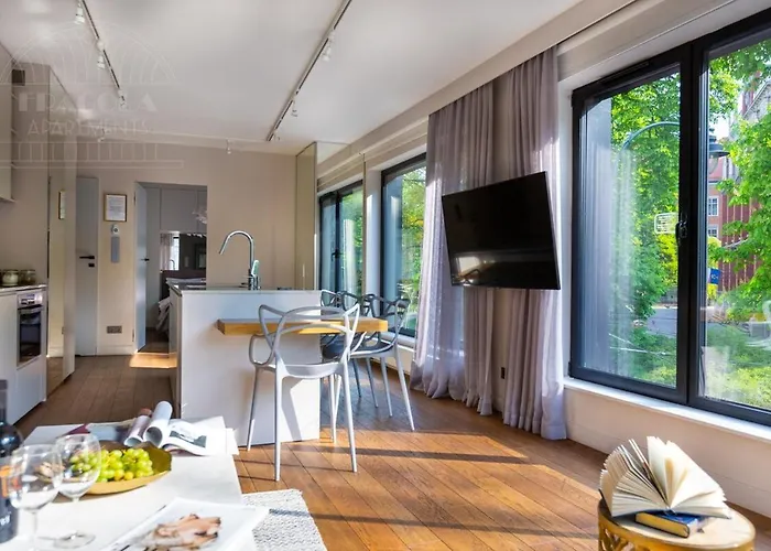 Modern View Of Planty Park アパート クラクフ