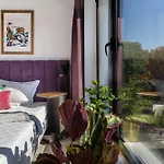 דירה Modern View Of Planty Park