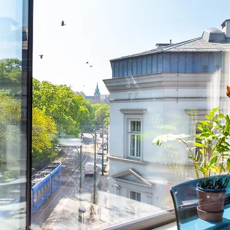 Modern View Of Planty Park Apartament Kraków