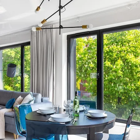 Modern View Of Planty Park Apartament *