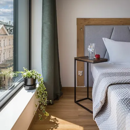 Modern View Of Planty Park Apartament Kraków